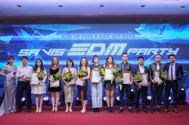 SAVIS Year End party – Trẩy hội cuối năm trên nền nhạc EDM sôi động 12 File 277