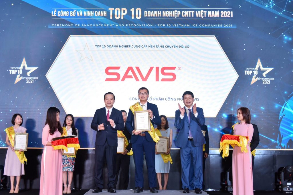 SAVIS được vinh danh TOP 10 doanh nghiệp Công nghệ thông tin hàng đầu Việt Nam năm thứ hai liên tiếp 1 GDD 9504 1 scaled 1 2048x1367.bk