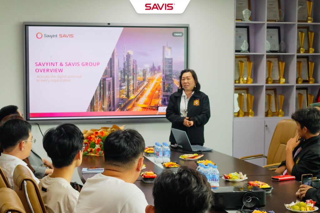 Trải nghiệm công nghệ tương lai cùng SAVIS: Từ AI, IoT Lab đến Chính phủ số 5 Ban sao cua IMG 7146