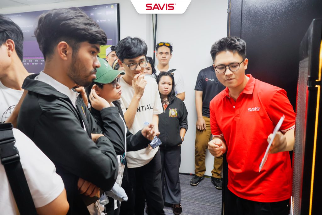 Trải nghiệm công nghệ tương lai cùng SAVIS: Từ AI, IoT Lab đến Chính phủ số 8 Ban sao cua IMG 7325